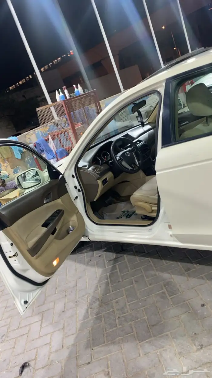 هوندا اكورد 1