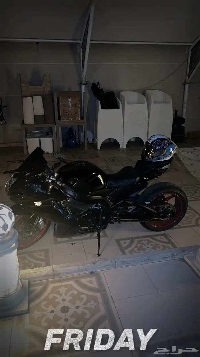 ريس سوزوكي 750 3