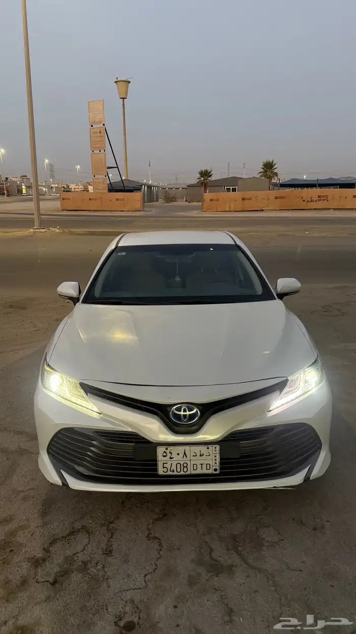 كامري 2019 هايبرد للبيع ماشيه 147 الف 2