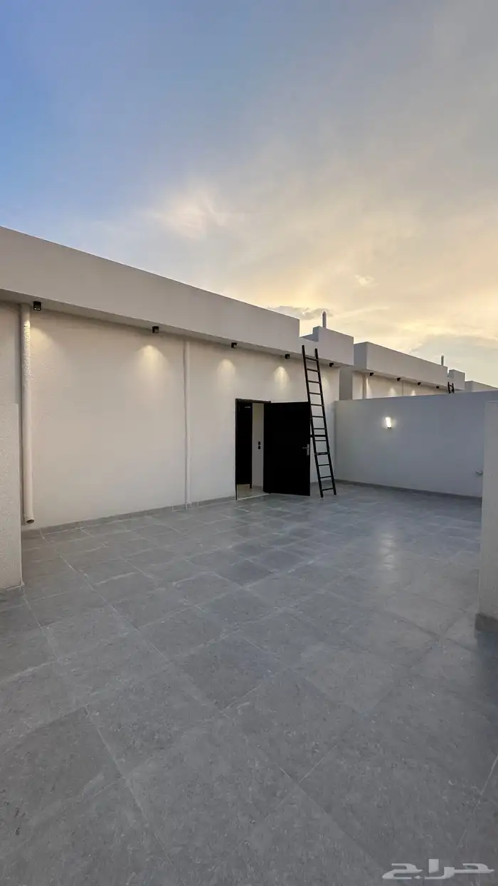 شقق ارضيه وارواف علويه للبيع ابها - دره المحاله 47