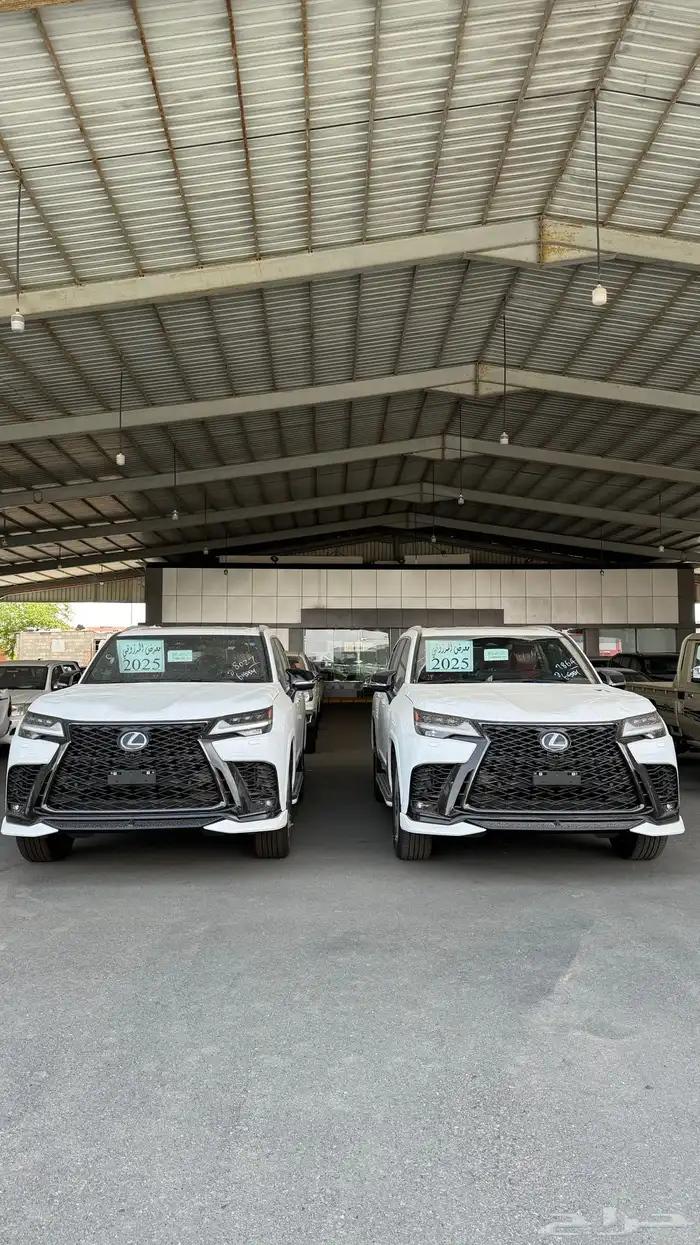 لكزس 2025 LX600 فئة اف سبورت سعودي ابيض لولوي فاتورة ضريبية 1