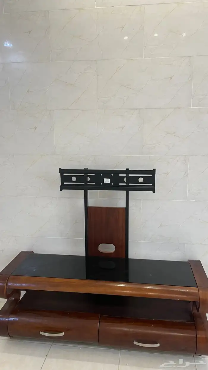 طاولة تلفزيون 1