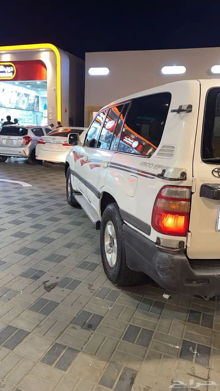 جيب لاندكروزر الفحص والتجديد منتهيه 20