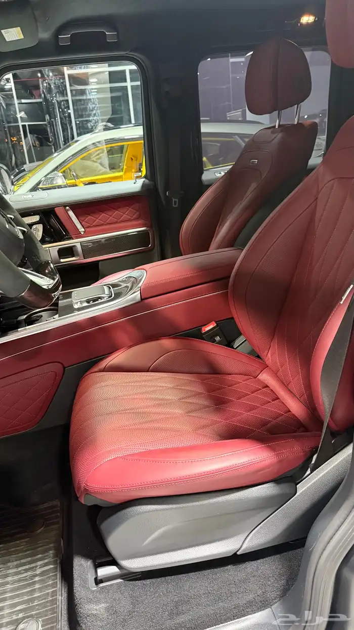 مرسيدس G63دبل نايت باكج موديل 2025 في الإمارات 8