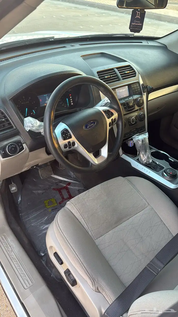 فورد اكسبلورر نظيف 2015 13
