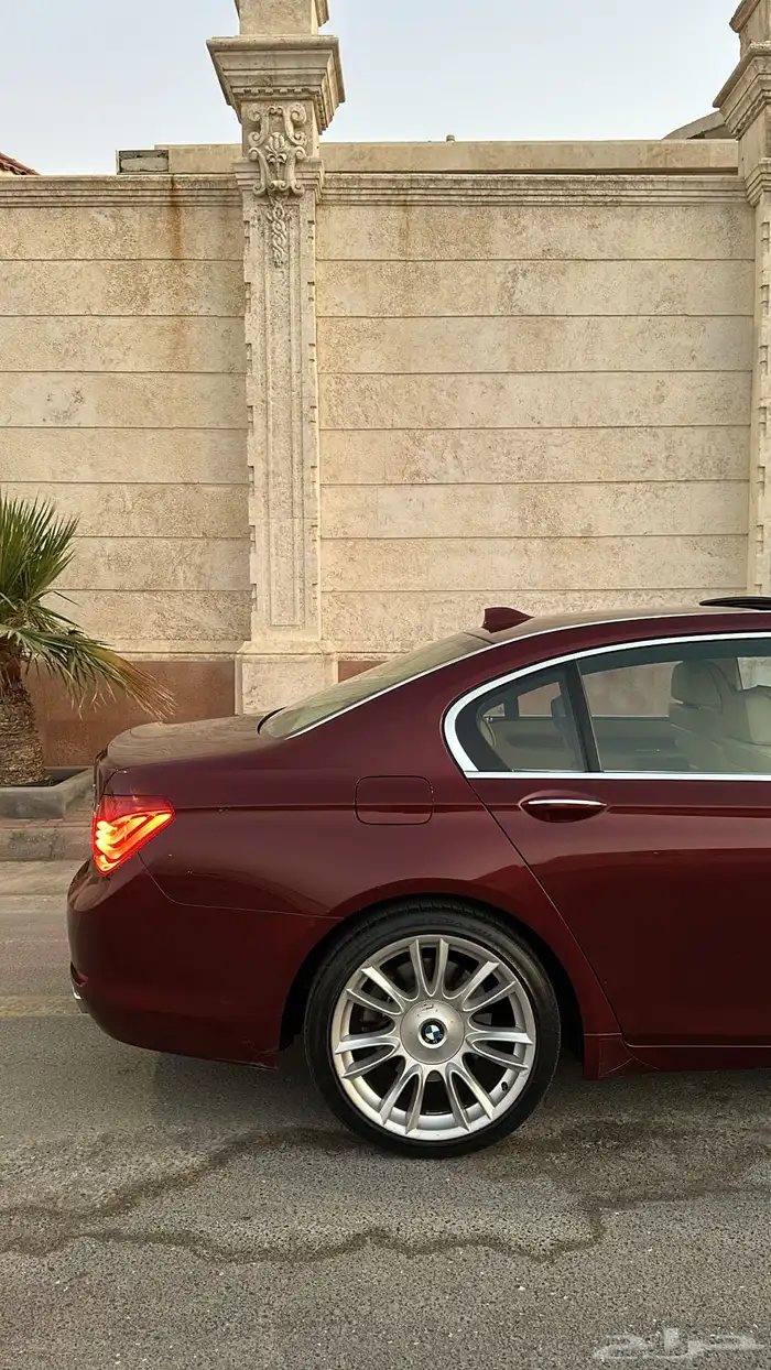 بي ام دبليو 2010 740Li خاصة 12