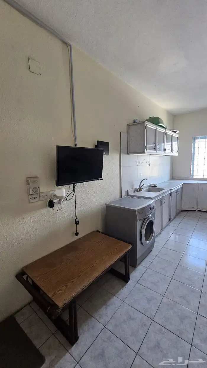 شقة للإيجار شهري 3300 شامل الكهرباء والمياه 5