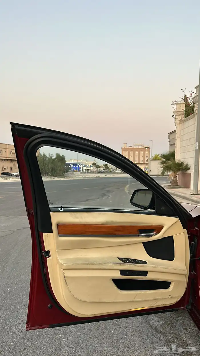 بي ام دبليو 2010 740Li خاصة 21