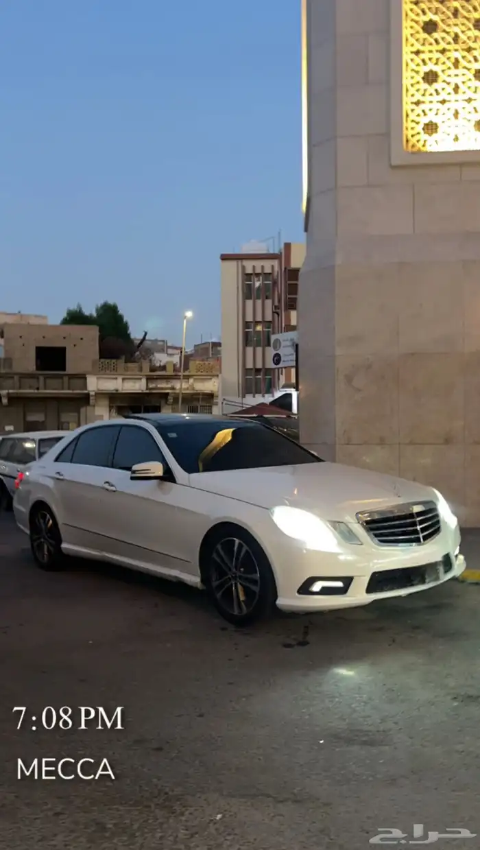مرسيدس E305 2011 1
