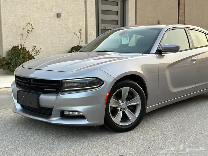 للبيع دوج تشارجر 2016 sxt فل فتحة 7
