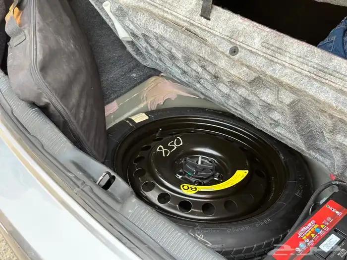 للبيع دوج تشارجر 2016 sxt فل فتحة 12