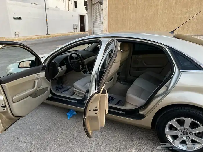للبيع كابرس LS ذهبي 8 2008 سلندر نظيف 14