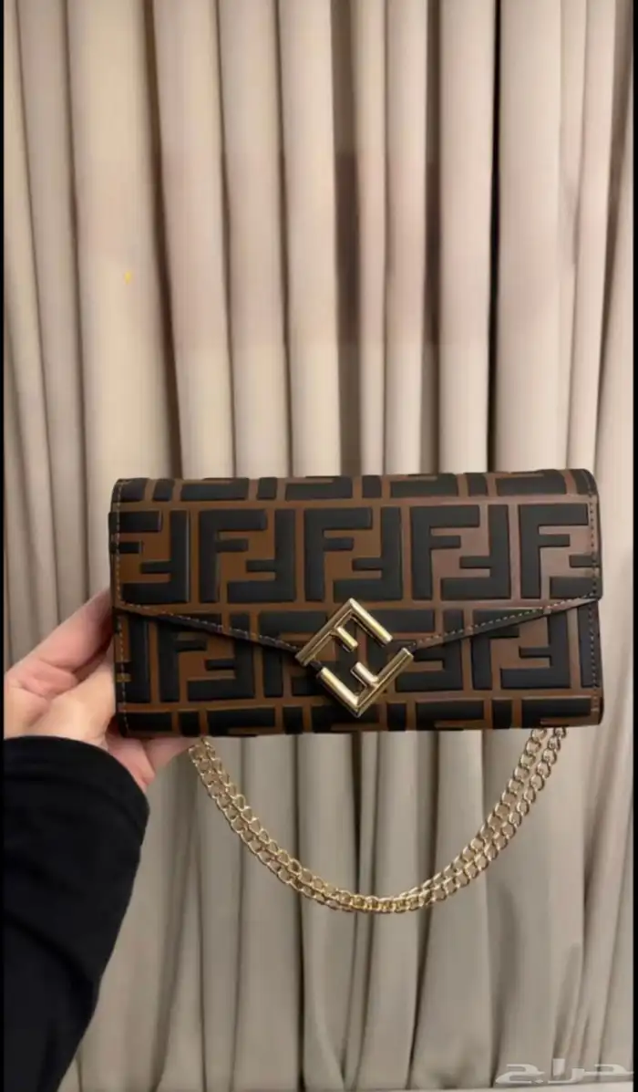 شنطة فندي طبق الأصل 0