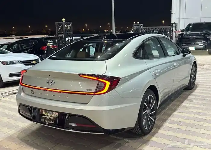 هيونداي سوناتا موديل 2023 نص فل نضيف جدا 22