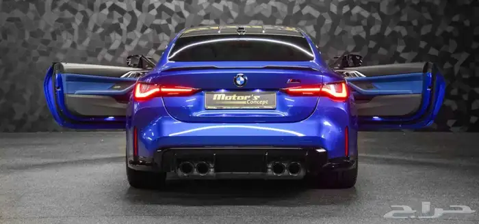 BMW M4 Competition Coupe X-DRIVE G82 - BMW INDIVIDUAL 2024 29