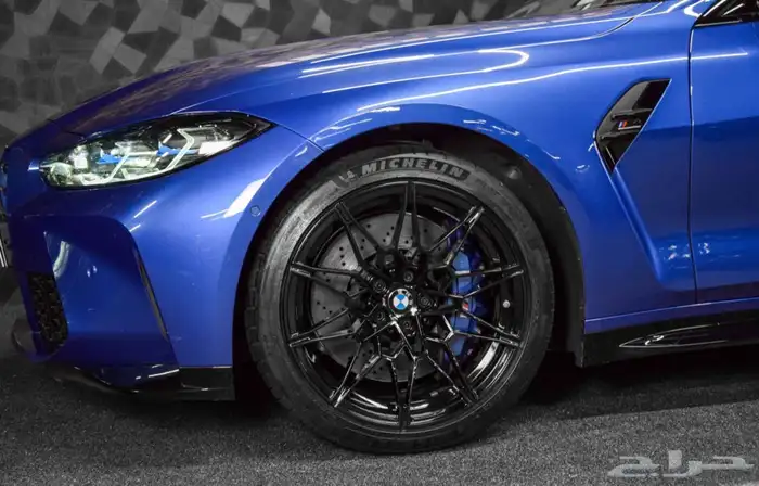 BMW M4 Competition Coupe X-DRIVE G82 - BMW INDIVIDUAL 2024 16