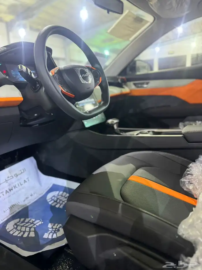 دونيق فينق شاين E1 8