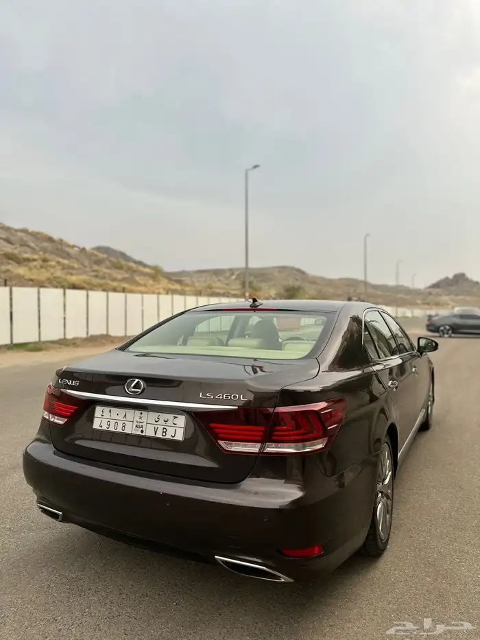 لكزس LS 460 موديل 2013 نظيف جدا 15