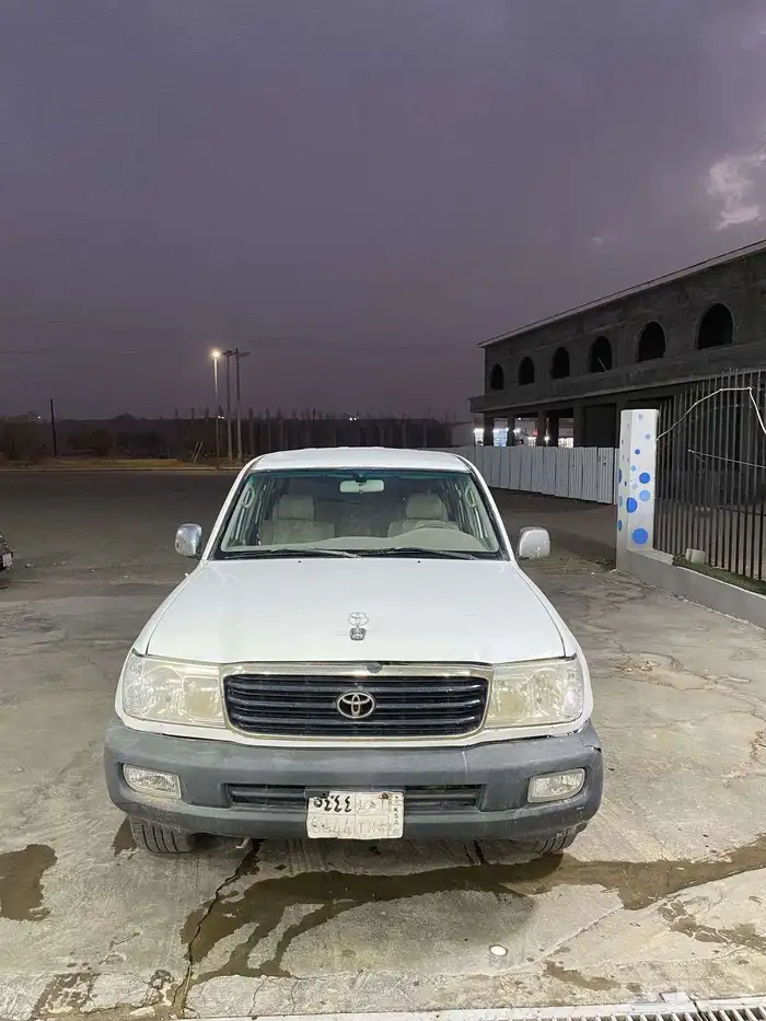 جيب لاندكروزر 2001 8