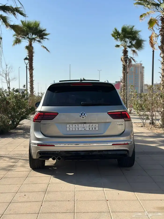 فولكس واجن تيجوان R 15