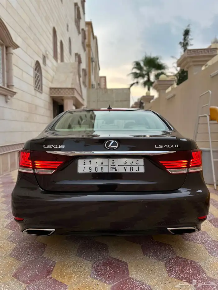لكزس LS 460 موديل 2013 نظيف جدا 14