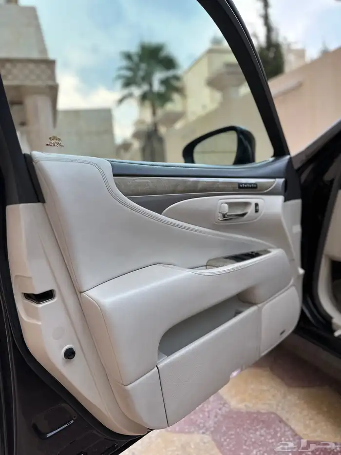 لكزس LS 460 موديل 2013 نظيف جدا 35