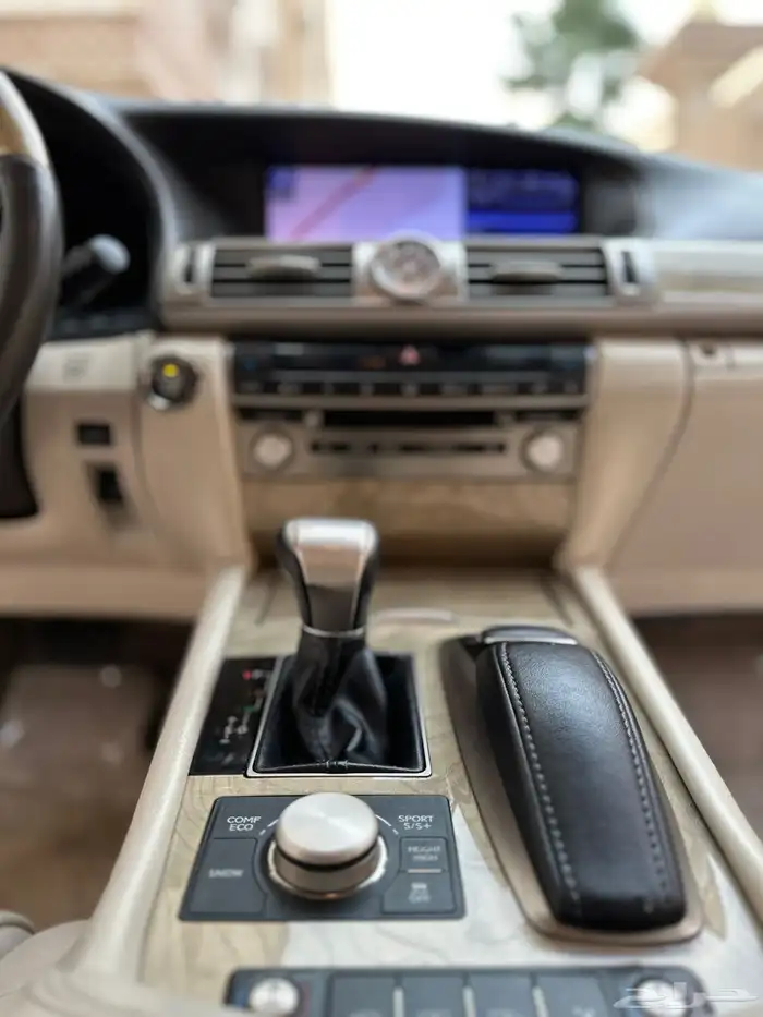 لكزس LS 460 موديل 2013 نظيف جدا 28