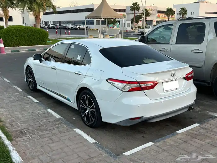 كامري 2018 4سلندر GLE 3