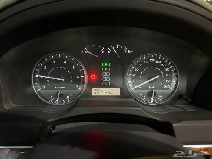 تويوتا لاندكروزر 2012 V8 13