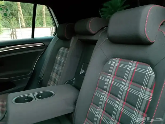 فولكس واجن جولف 2016 فل كامل نظيف GTI 19