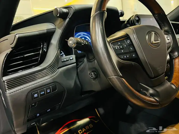 لكزس 2022 LS500h سعودي ( بحالة ممتازة ) 9