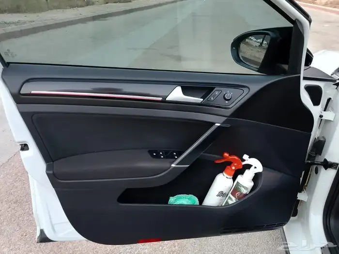 فولكس واجن جولف 2016 فل كامل نظيف GTI 22
