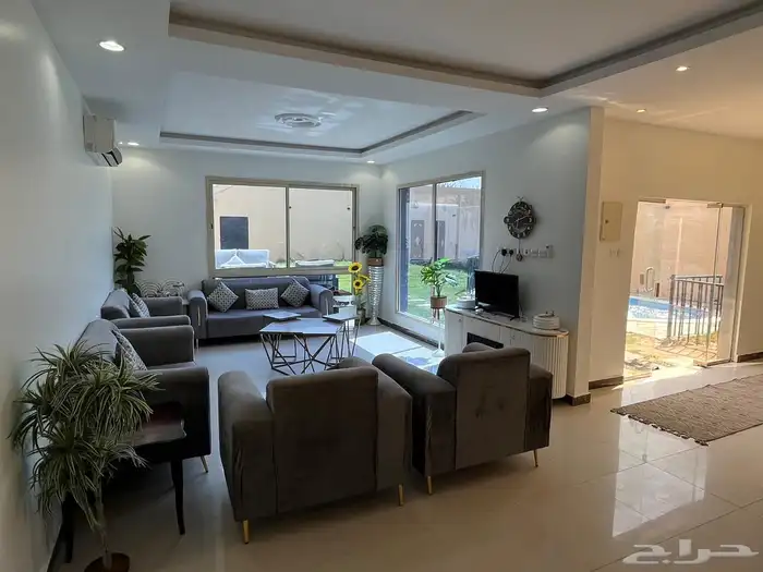 شاليهات بي مسابح لي التاجير اليومي 1