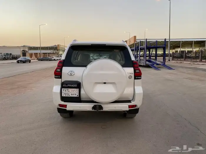 برادو فل كامل 2022 فل فتحة وجلد ونقاط عمياء 5