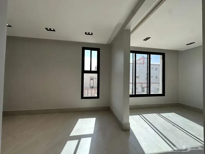 فلة للايجار في حي طويق 12