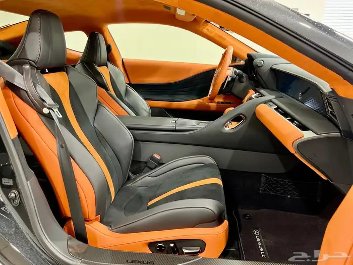 للبيع لكزز LC500 موديل 2023 - V8 وارد كندا 8