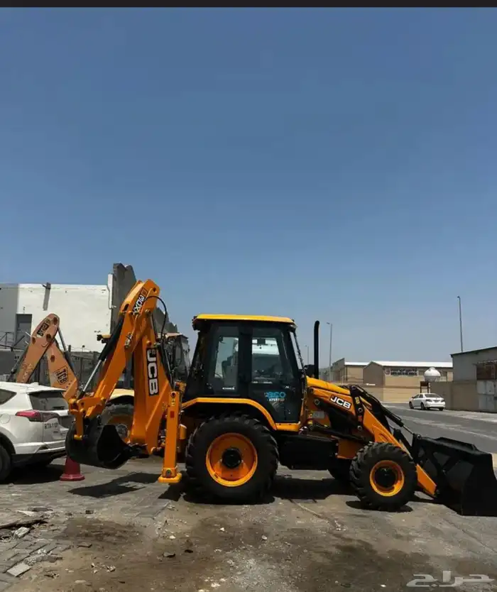 موجود J C B (عرجا) عدد 2 موديل 2025 جاهزه لشغل اوراقها كالم 0