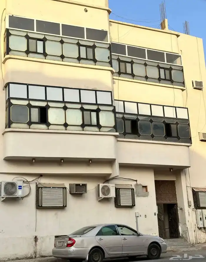 عمارة بحي بني معاوية قريب المسجد النبوي 1