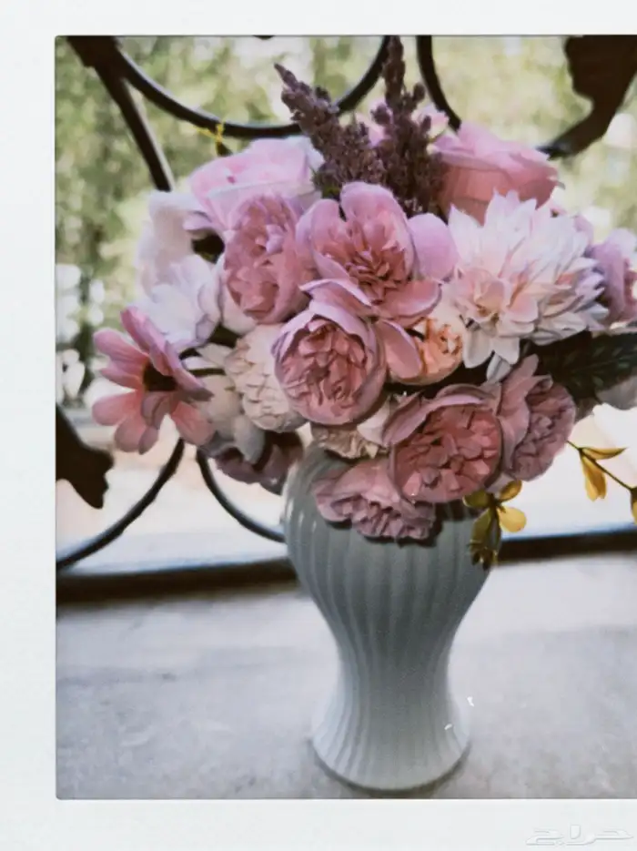 فازة ورد صناعي جاهزة وجديدة للبيع  vase of flower 0