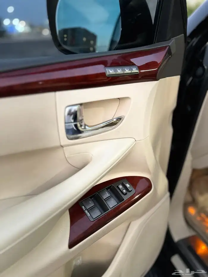 لكزس LX570 فل اوبشن DD بريمي 2013 قمة المظافة بريمي وكالة 18