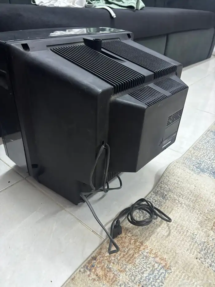 تلفزيون سوني 16 بوصة مع جهاز مشغل فيديو LG نوع الشريط VHS 19