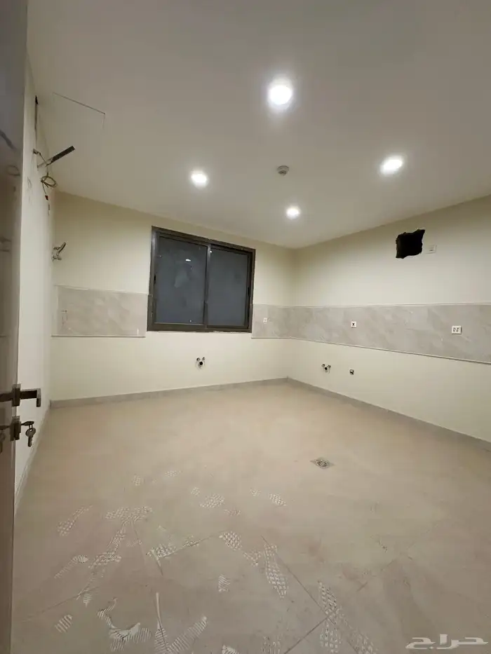 للايجار فيلا دورين تلال الغروب داخل عمارة 6 غرف 3300 شهري 15