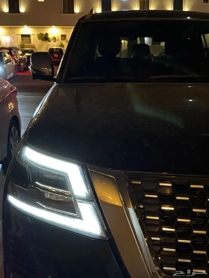نيسان باترول بلاتينيوم اسود V6 2024 0