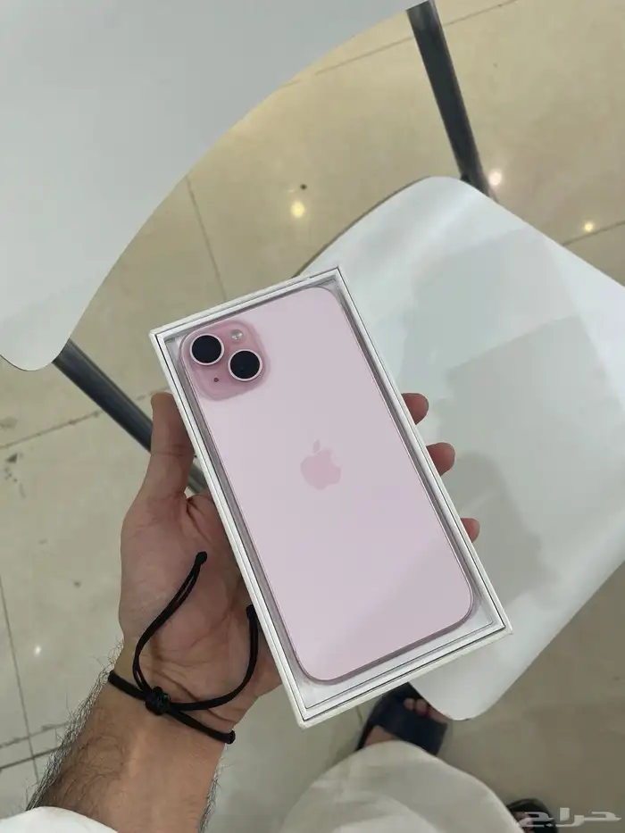 ايفون 15 بلص وردي لللبيع 0