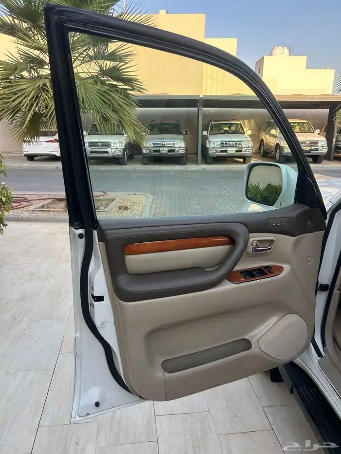 لكسز 2004 LX470 17