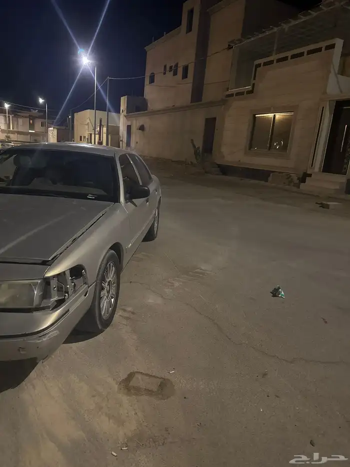 الموديل 2006 اللون ذهبي المسافه ماعلم عنه طافي العداد 9