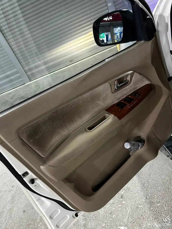 فورتشنر ابيض 2011 ستة سلندر 3