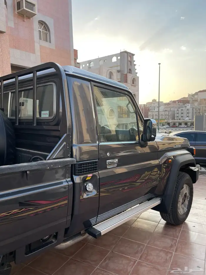 شاص 2025 ديزل ( رمادي ) أصفار 4