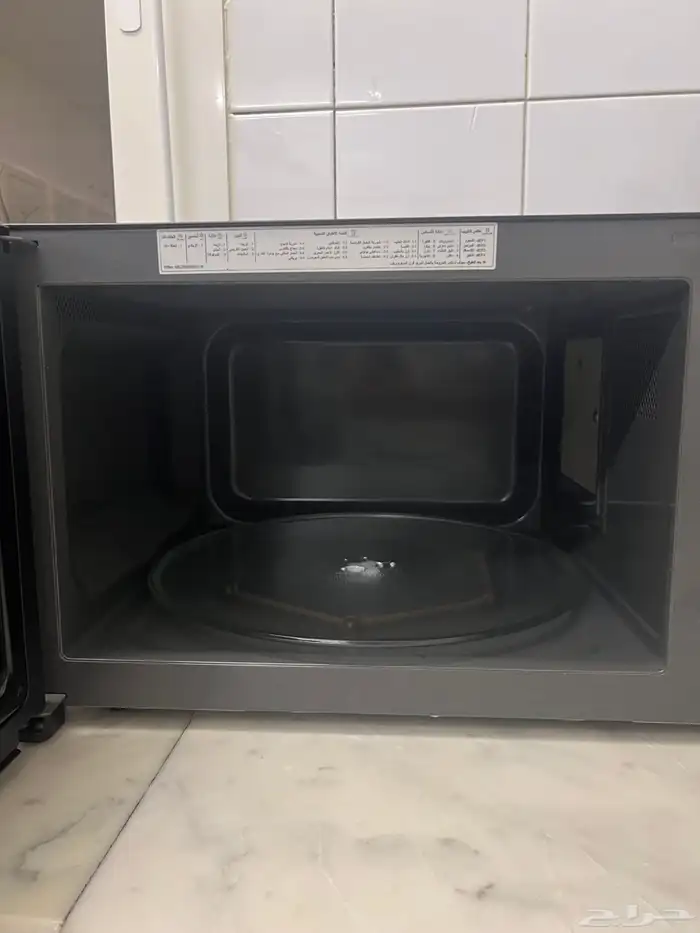 مايكرويف شبه جديد LG 3