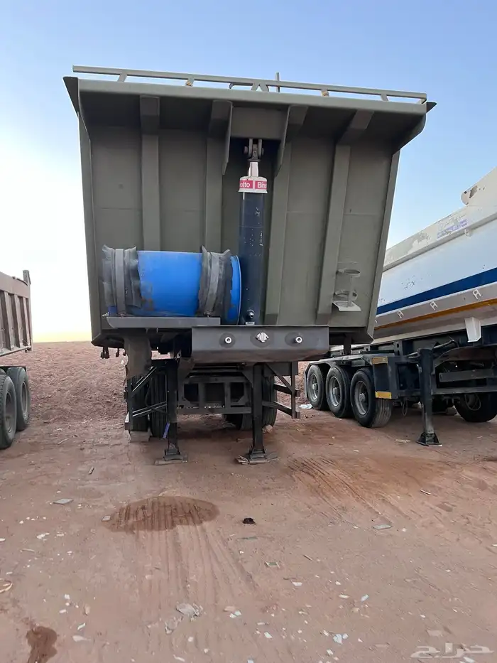 صندوق قلاب محورين مقاس 24 نظيف جدا 3